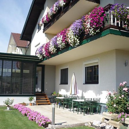 Landhaus Lassnig Moosburg Ngoại thất bức ảnh